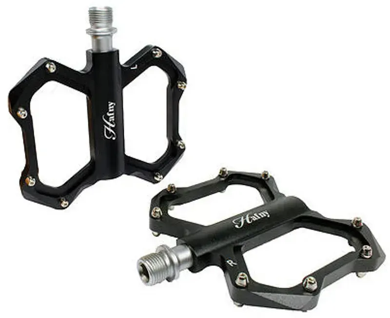 Hafny HF1300 CNC Alloy 9/16-inch 152g Platform Pedals w/ Pins in Black