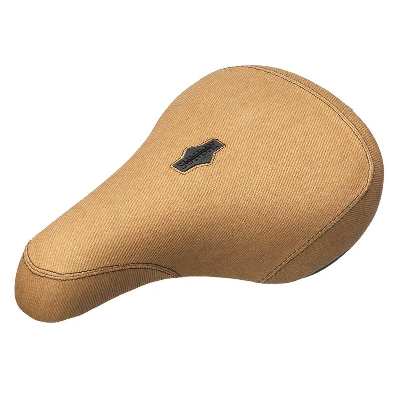 Sunday Duck Canvas Saddle in Tan