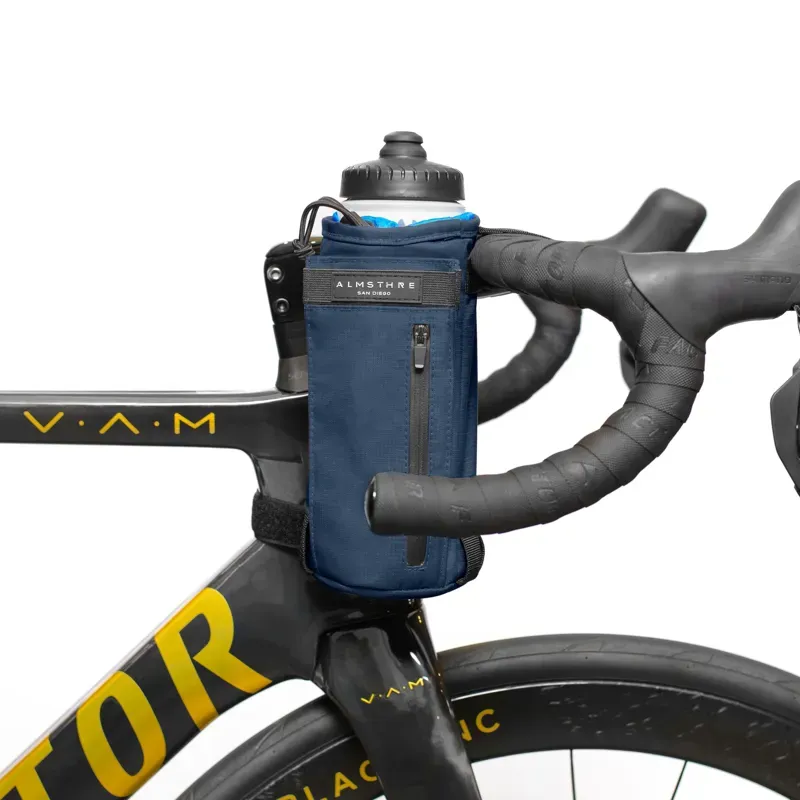 Almsthre Stem Feed Bag 1.6L in Cosmic Blue