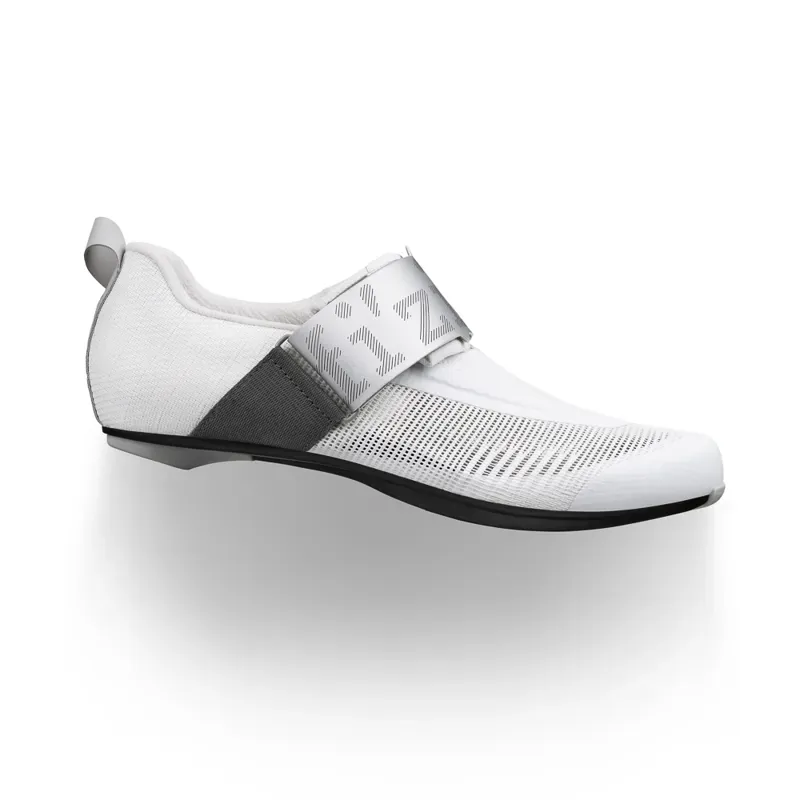 Fizik Transiro Hydra Aeroweave Carbon Shoes in White/Silver