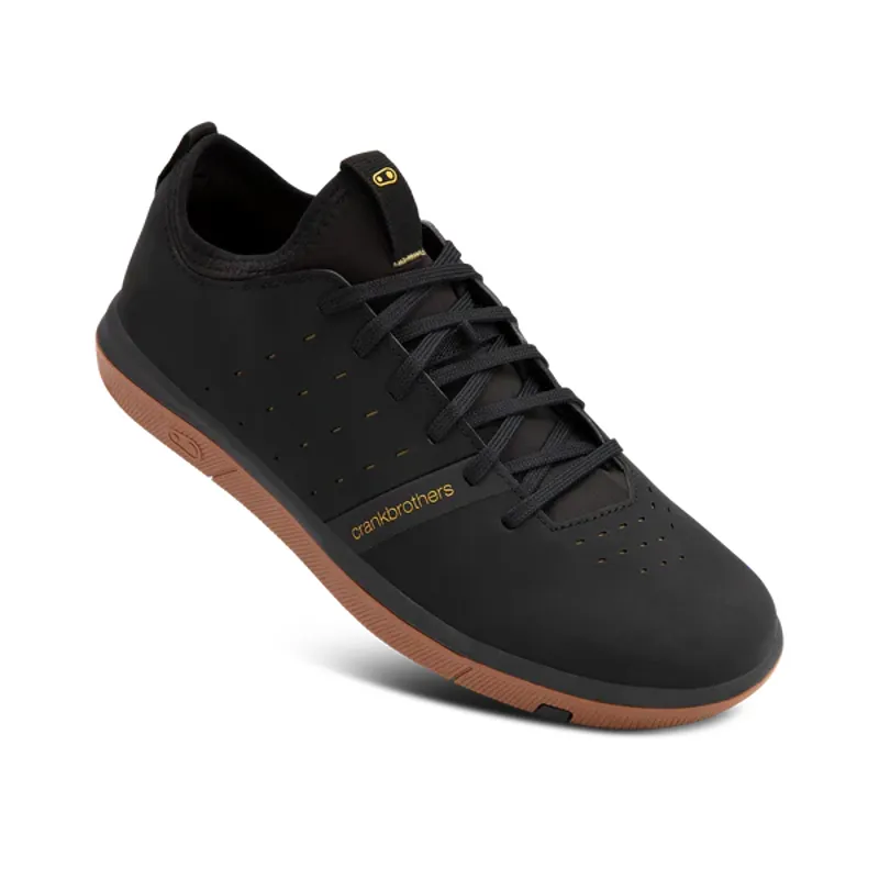 CrankBrothers STAMP STREET Fabio Flat Shoes: Black / Gum