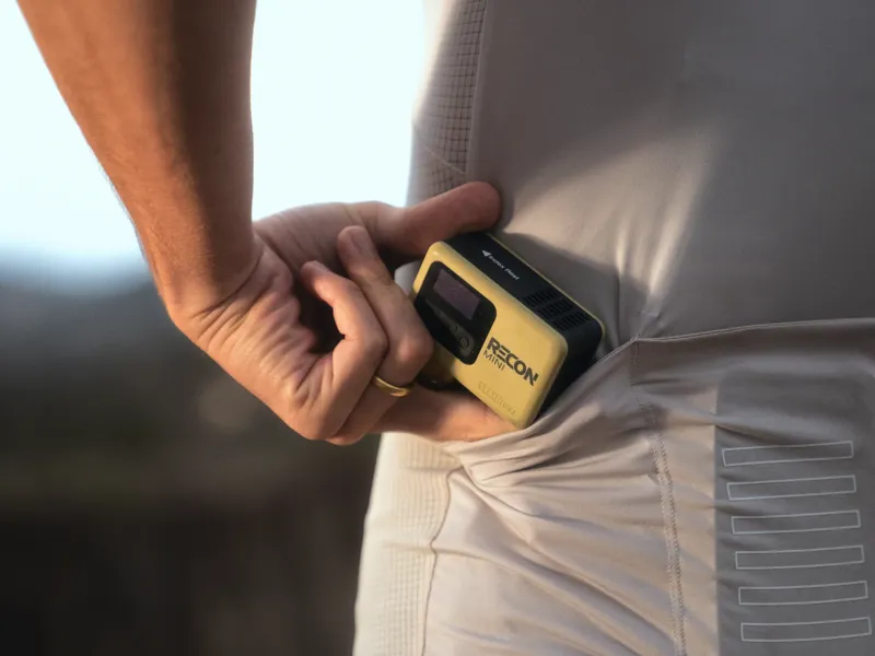 Viair Recon Mini Packable Rechargeable Cordless Tire Inflator-8