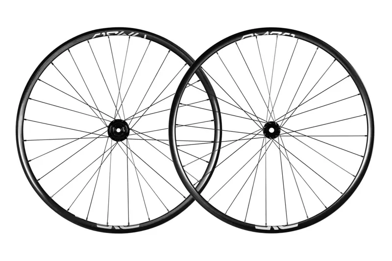 ENVE AM30 FOUNDATION Wheelset: 28H i9-3