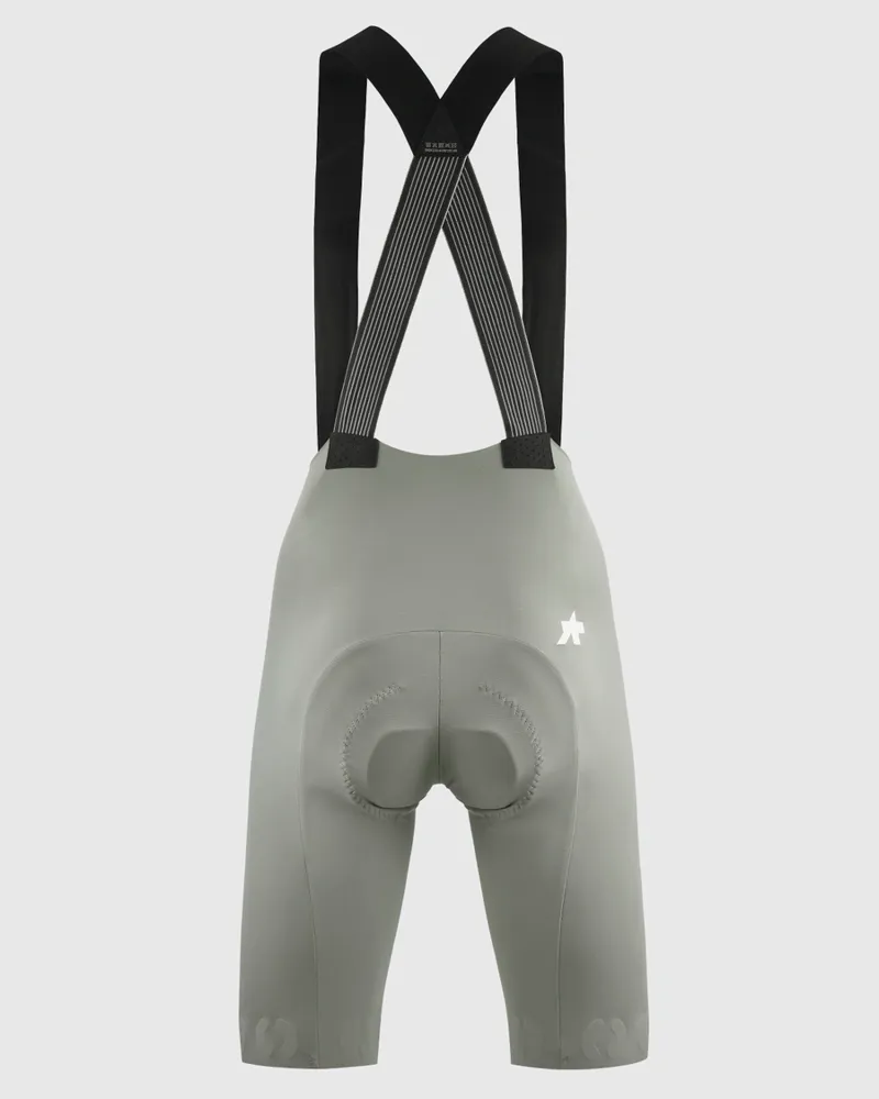 Assos DYORA R Bib Shorts S11: Edge Green-1