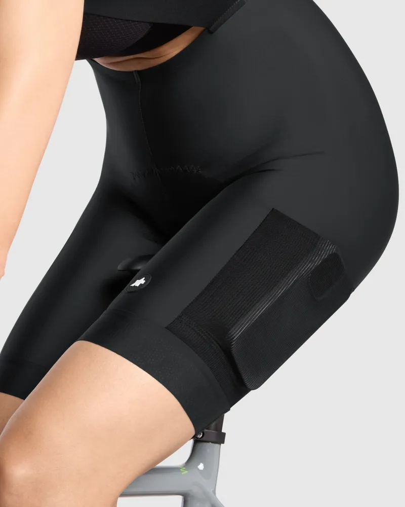 Assos TACTICA KIESKäFER Women's Gravel Bib Shorts T5: Black Series-4