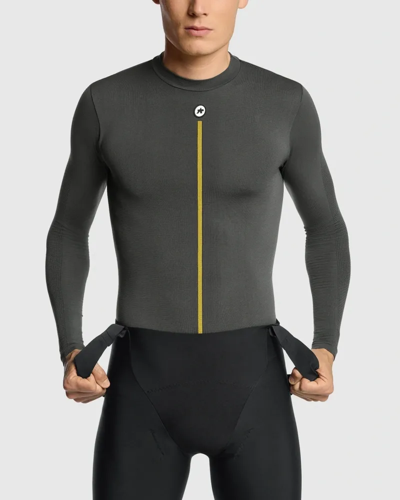 Assos Spring Fall LS Skin Layer P1 in Anthracite Grey-5