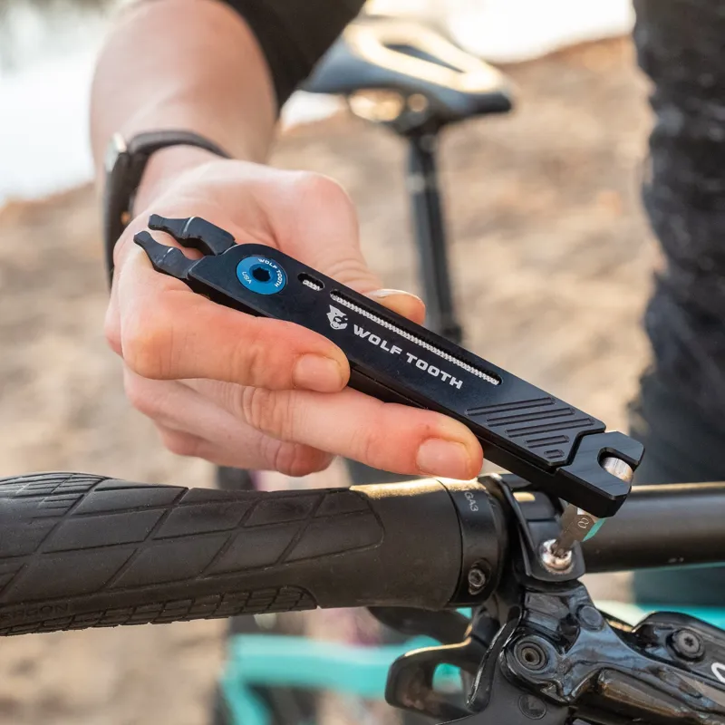 Wolf Tooth Components 8-Bit Pack Pliers in Black-5