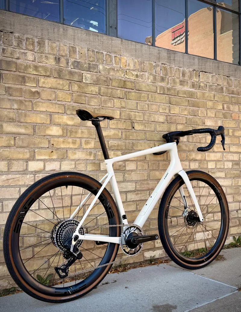 Enve Composites Fray Red XPLR AXS in Salt 58cm DEMO-2