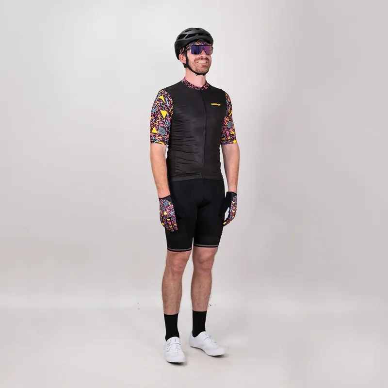 Handup Cargo Bib Shorts in Black-10