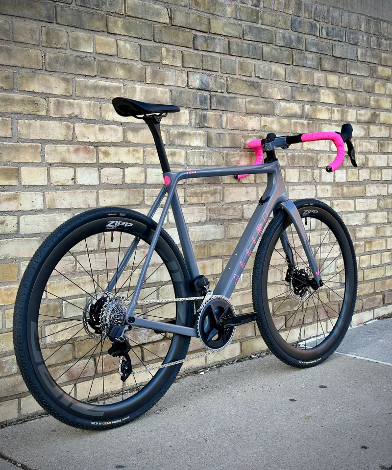 Allied Echo Gravel Bike Rival AXS Zipp 303s : Dove Grey - Size MD -2