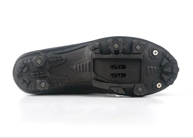 Lake Cycling MX190 Regular Shoes in Black/Black-4