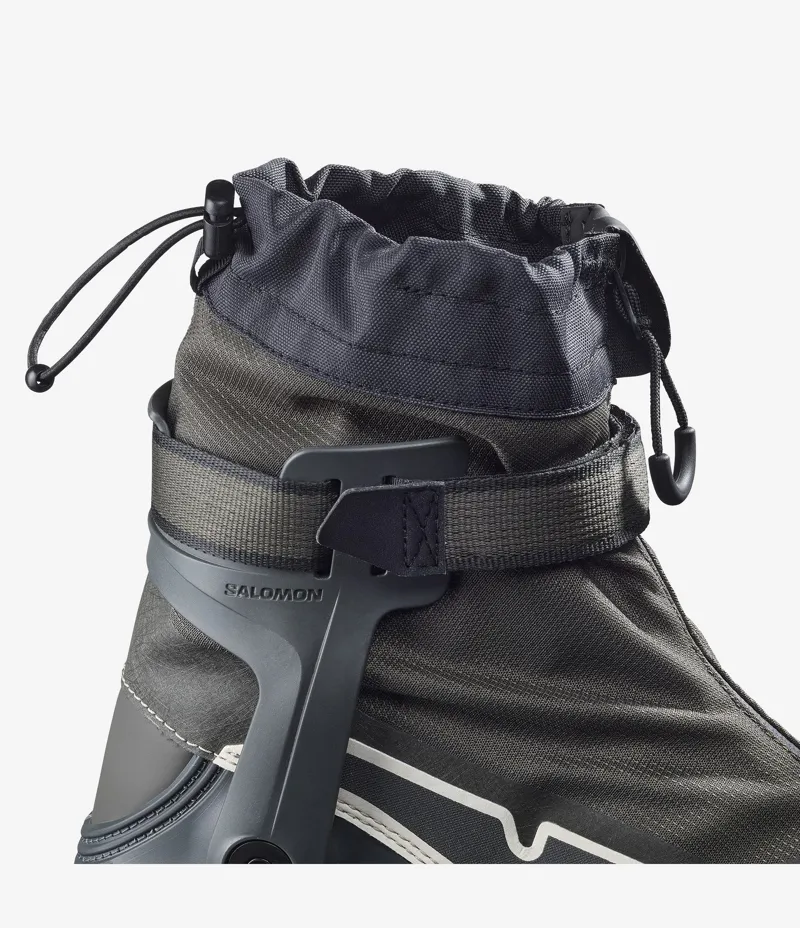 Salomon ESCAPE OUTPATH Nordic Boots in Peat / Rainy Day / Iron-4