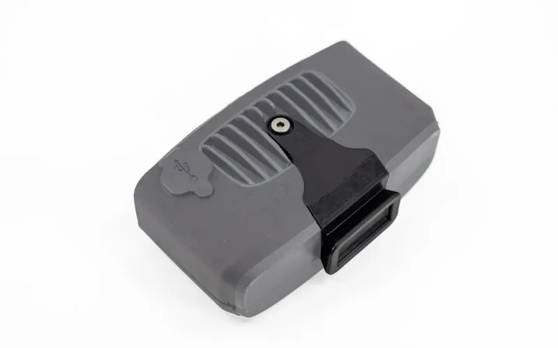Outbound Lighting Portal Quick Release Mount Adapter-1