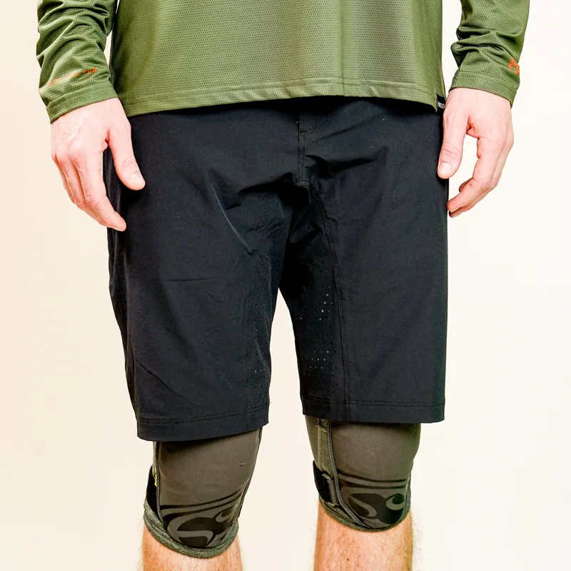 Handup Trail Rambler Mountain Bike Shorts in Black-5