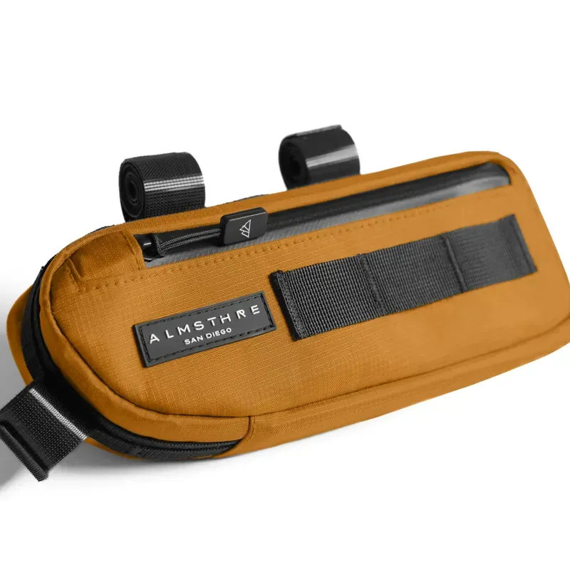 Almsthre Compact Frame Bag 0.9L in California Gold-2