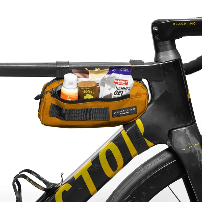 Almsthre Compact Frame Bag 0.9L in California Gold-5