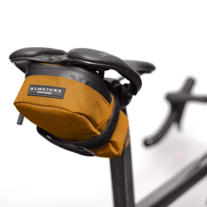Almsthre Signature Saddle Bag 0.6L in California Gold-2