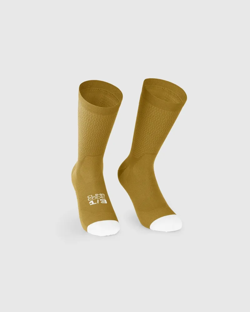 Assos Endurance Socks S11 in Golden Yellow