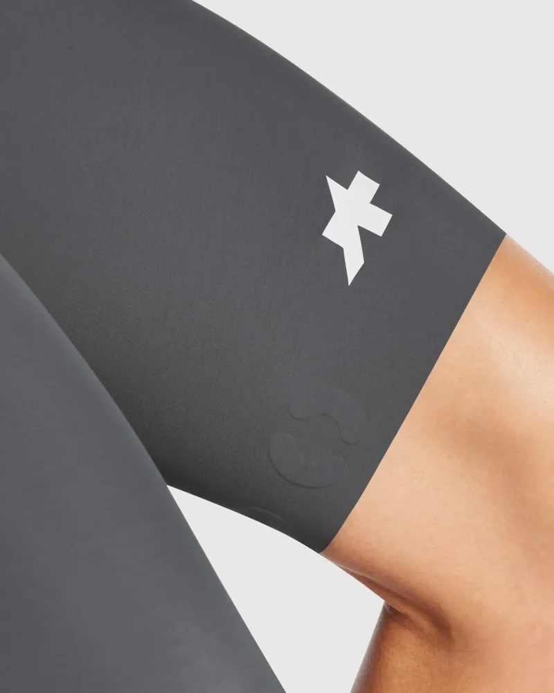 Assos EQUIPE R Bib Shorts S11 in Robust Grey-4