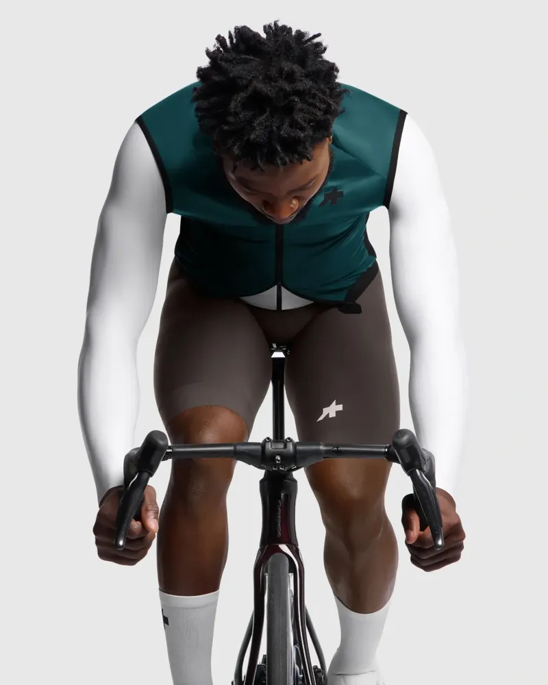 Assos Mille GT Wind Vest S11 in Deep Petrol-4
