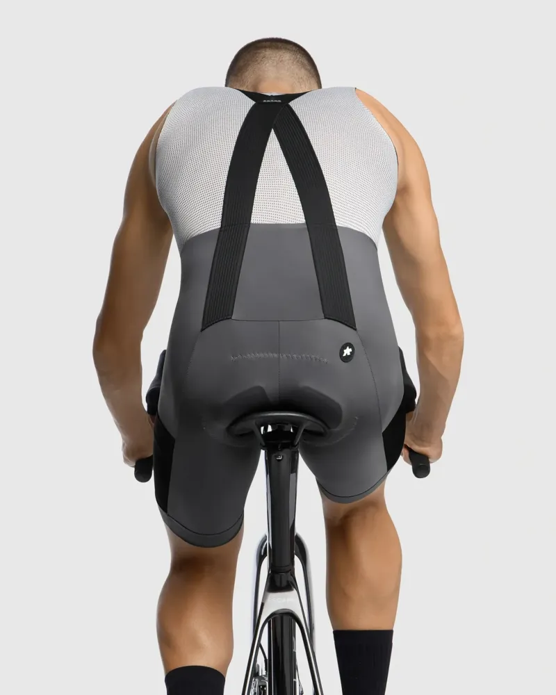 Assos Tactica Kieskafer Gravel Bib Shorts T5 in Robust Grey-4