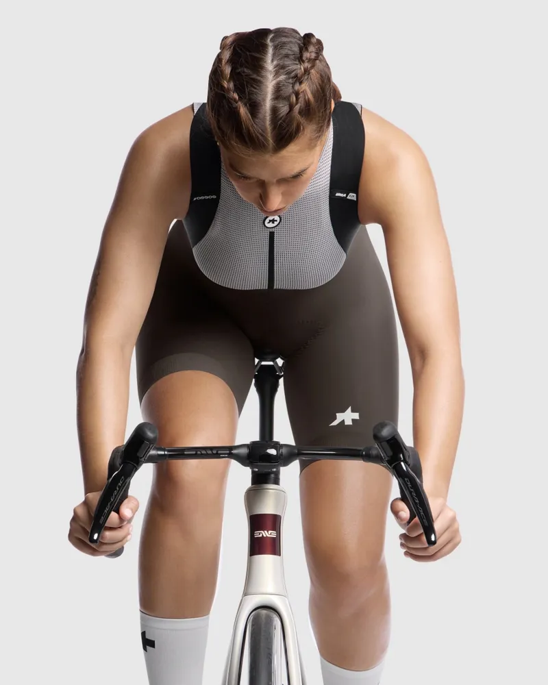 Assos UMA GT Bib Shorts S11 in Wild Brown-4