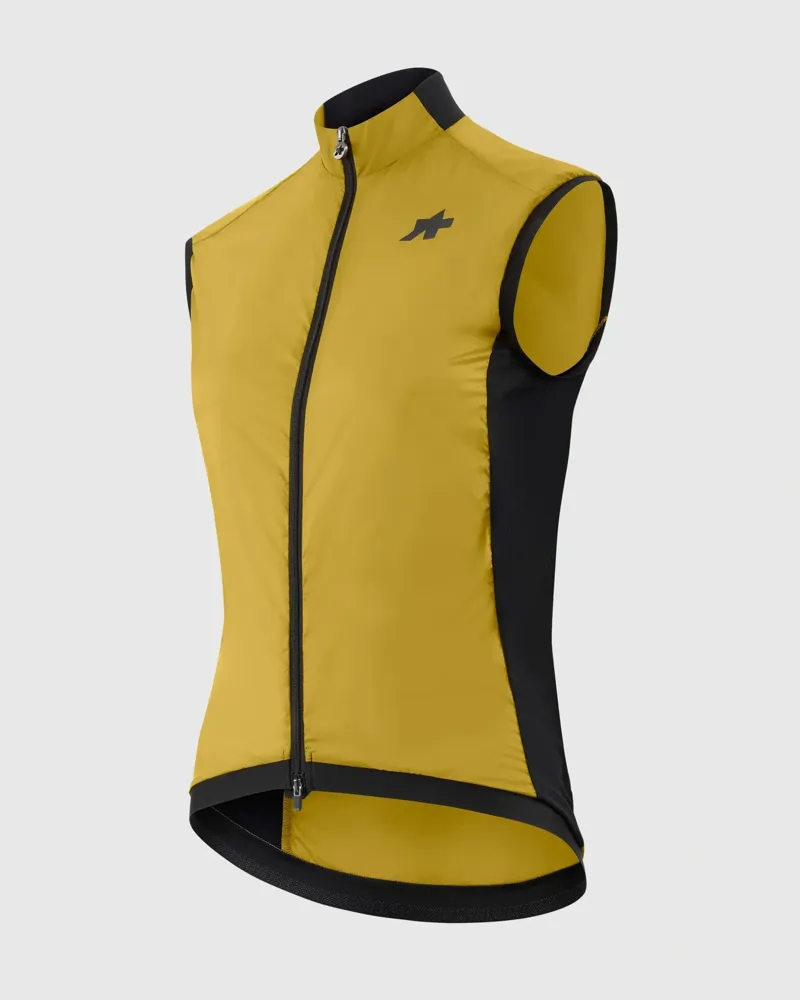 Assos UMA GT Wind Vest S11 in Golden Yellow-3