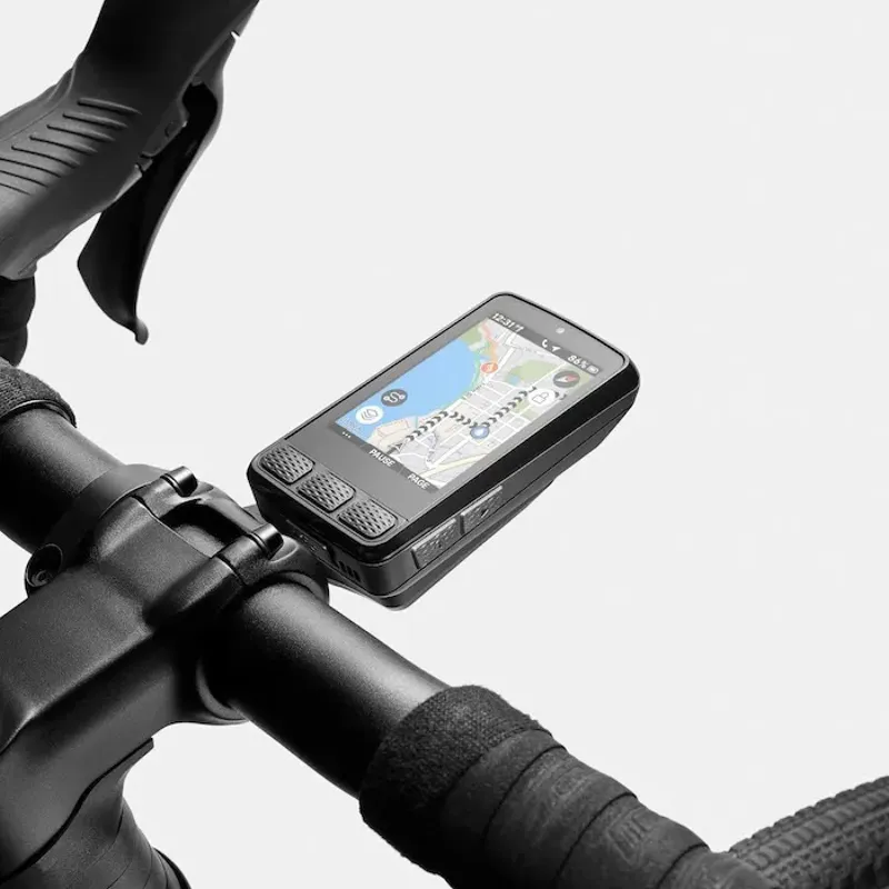 Wahoo ELEMENT ROAM V3 GPS Cycling Computer-1