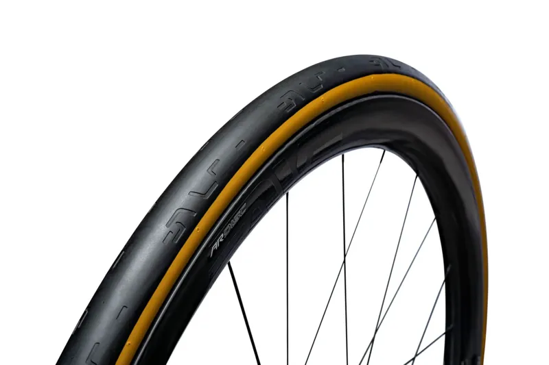 Enve Composites SES Road Tire in Beige-1