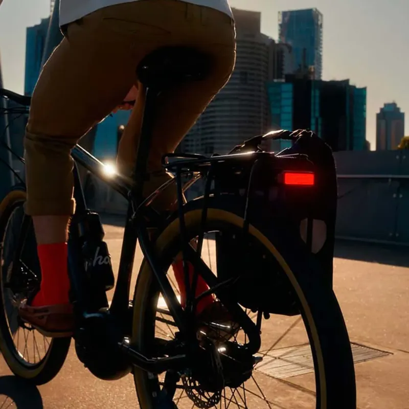 Knog BLINDER LINK Rear Bike Light: Rack Mount-2