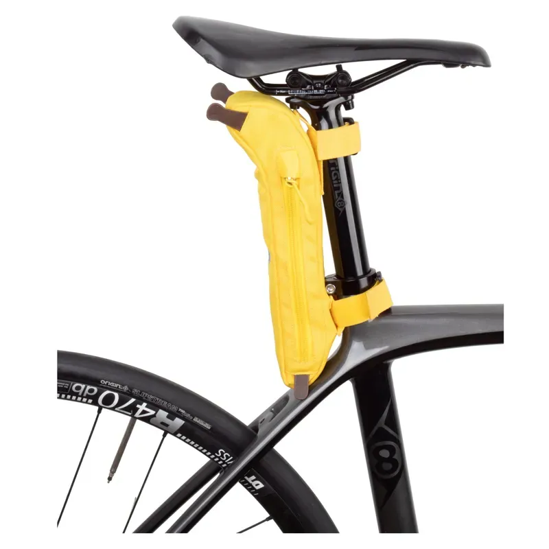 Snack! Banana Bag Seat in Yellow-3