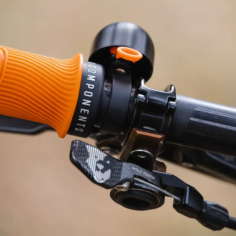 Spurcycle 22.2mm Compact Bicycle Bell in Black/Orange-1